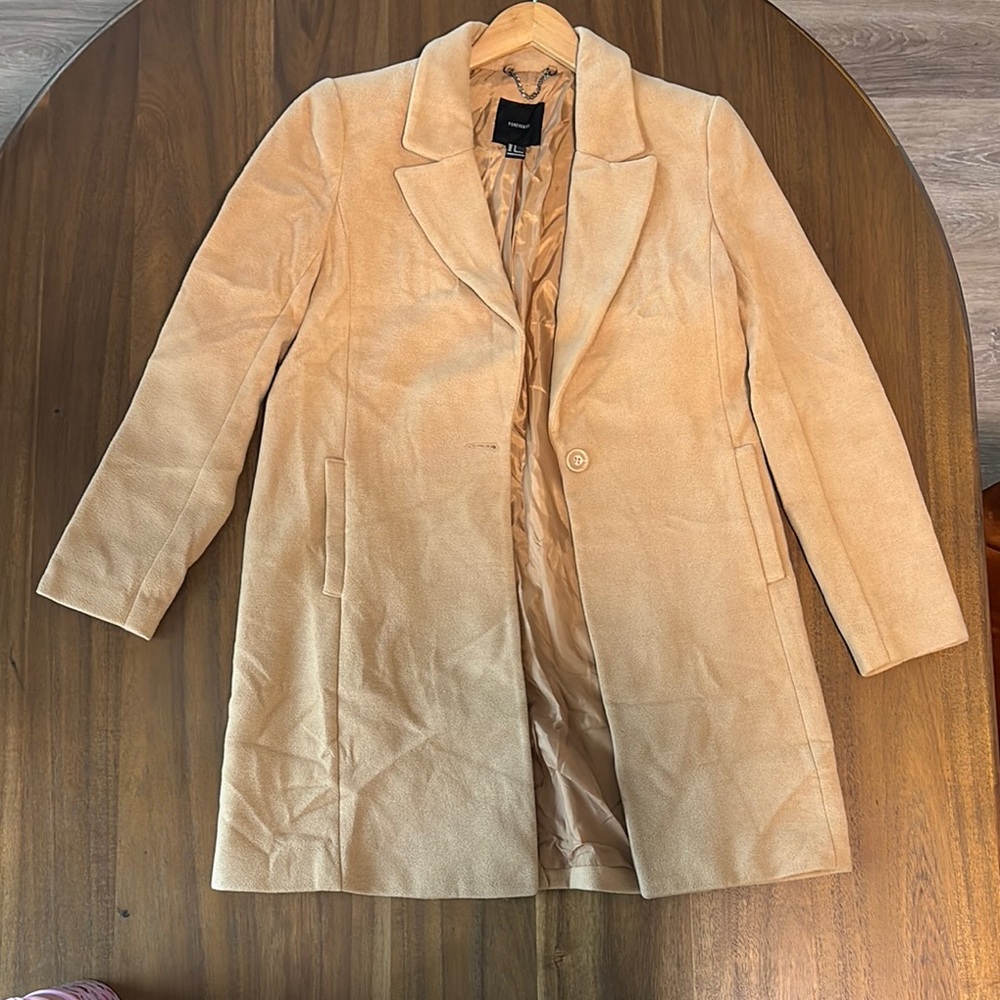 Forever 21 pea coat size small, in really good condition..